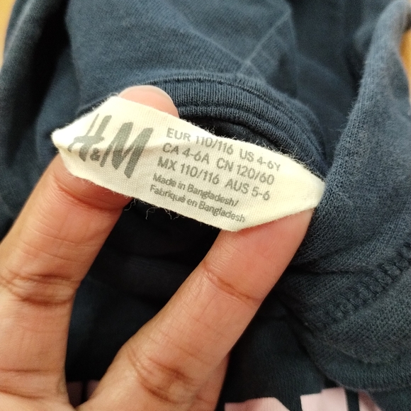 H&M Harvard Logo Girl Preppy Style pull over sweatshirt hoodie 4-5 Year Old - Picture 10 of 13